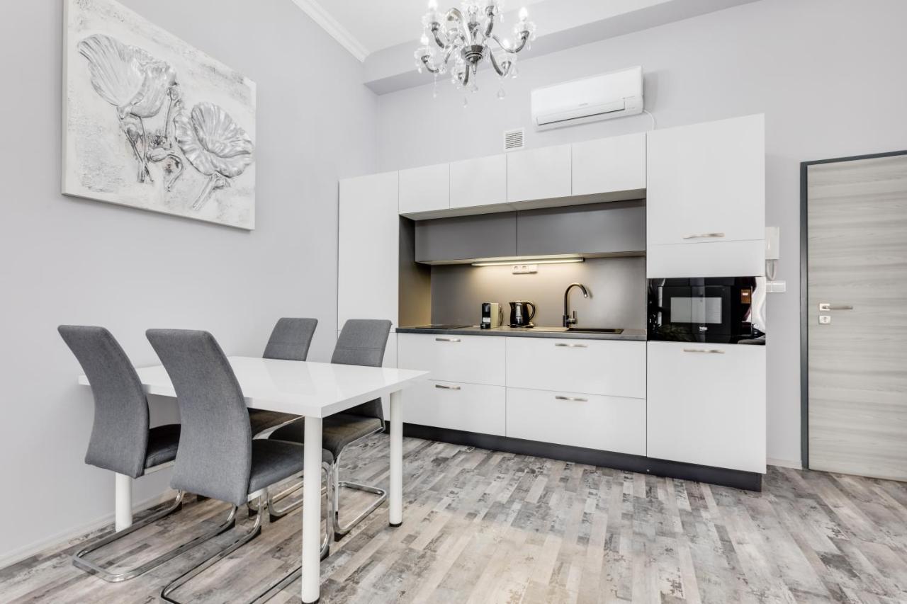 Apartment Thunovska 10 Прага Екстериор снимка