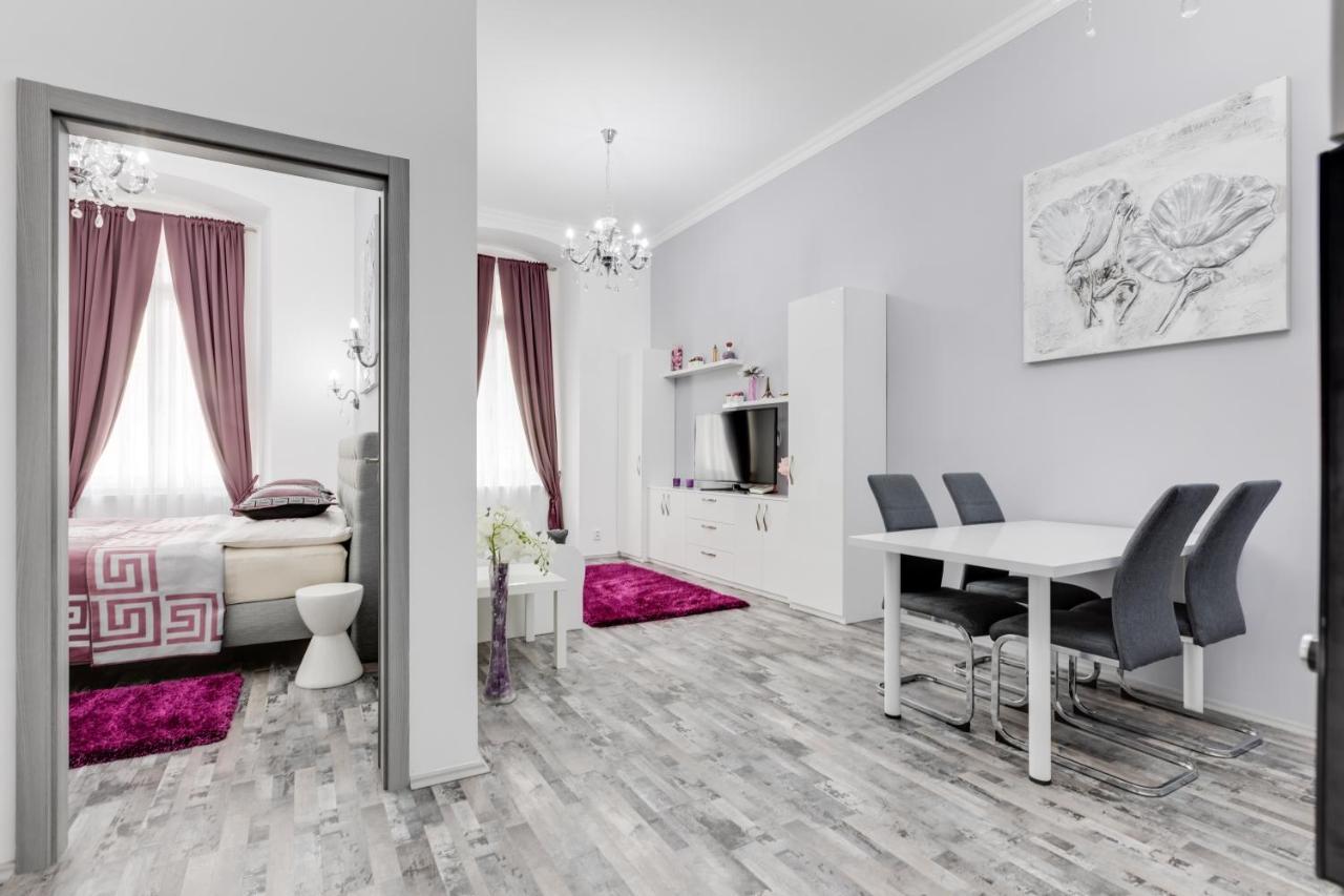 Apartment Thunovska 10 Прага Екстериор снимка