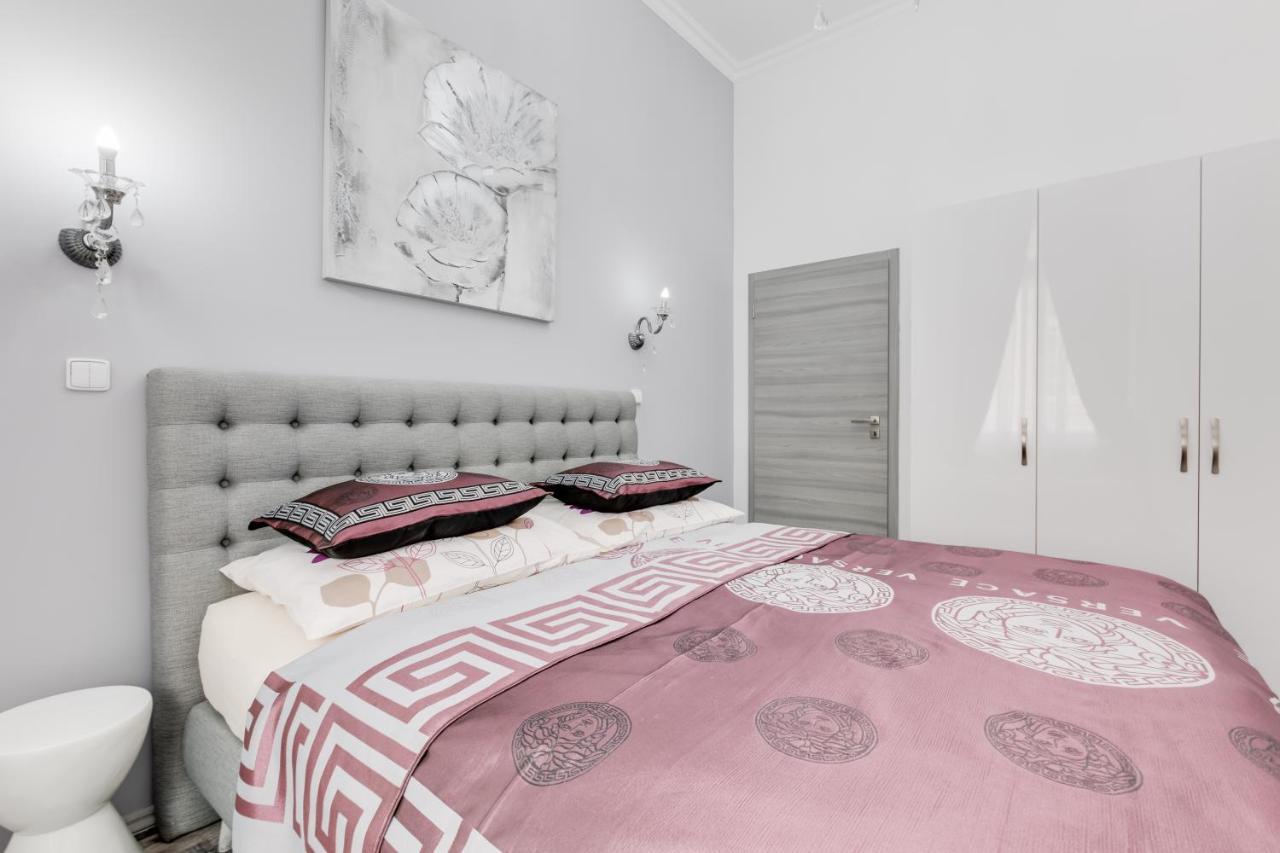 Apartment Thunovska 10 Прага Екстериор снимка